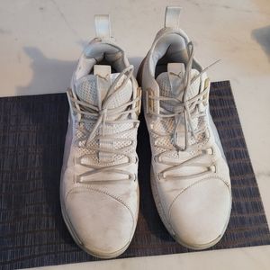 Puma Uproar Basketball Shoes Size 13